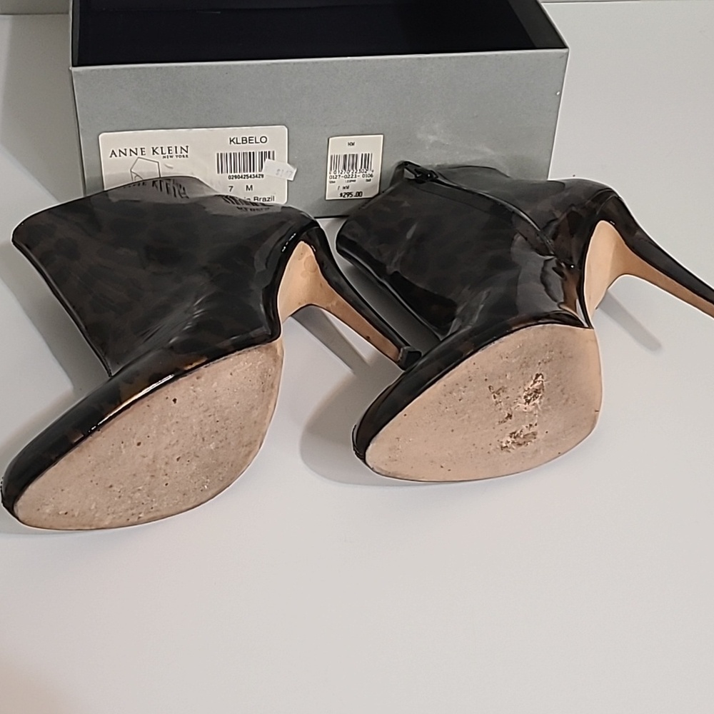 Gorgeous Anne Klein High Hill Bootie. Brazil - Picture 7 of 9